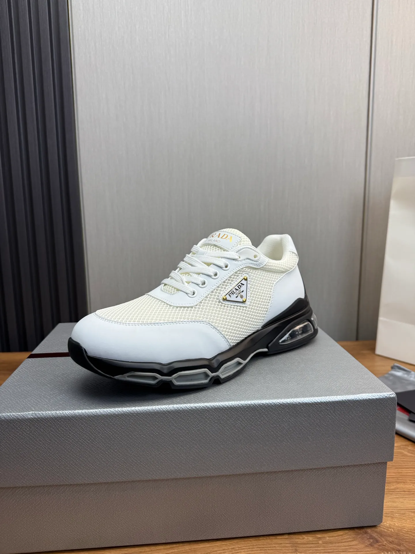 Men's shoes 💰640💰 [PRADA] Men's shoes are popular in the counter, high-quality shipments ✔️Official website synchronization, original cowhide with mesh surface + cowhide lining, 1⃣️:1⃣️reproduction, original air cushion original bottom, 38-45 (customized at 45)